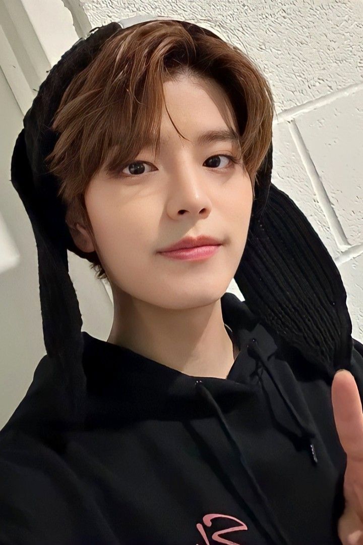Recent activity shot of Seungmin (Stray Kids)