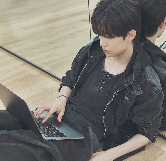 Latest photo of Kim Geonwoo (ALPHA DRIVE ONE)