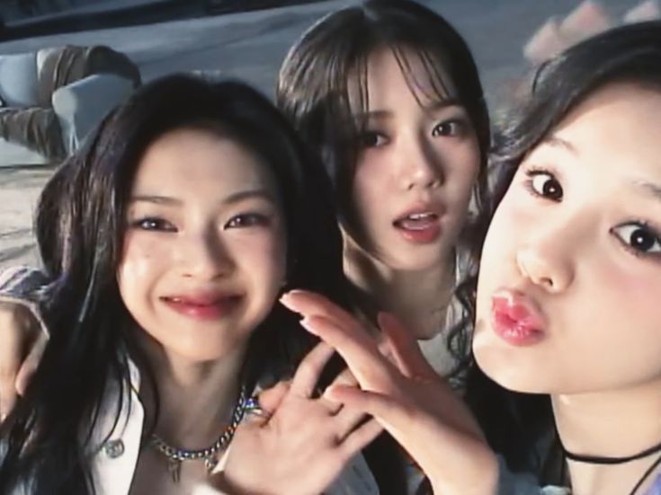Behind-the-scenes cut of Chiquita (BABYMONSTER)