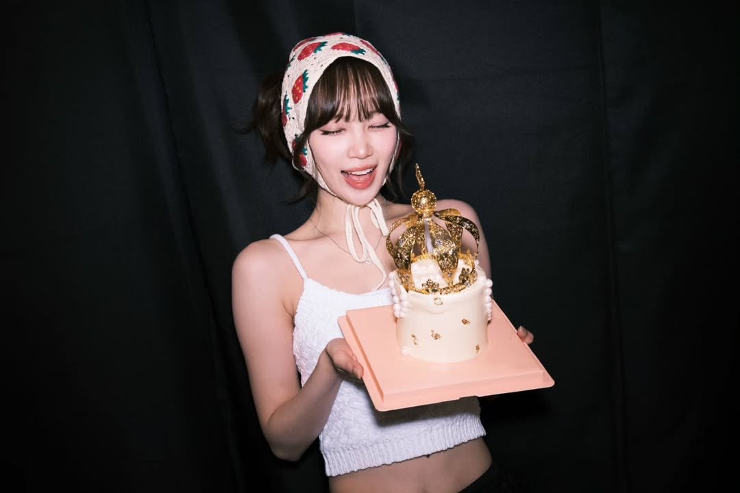 김채원 (르세라핌) 최근 활동샷