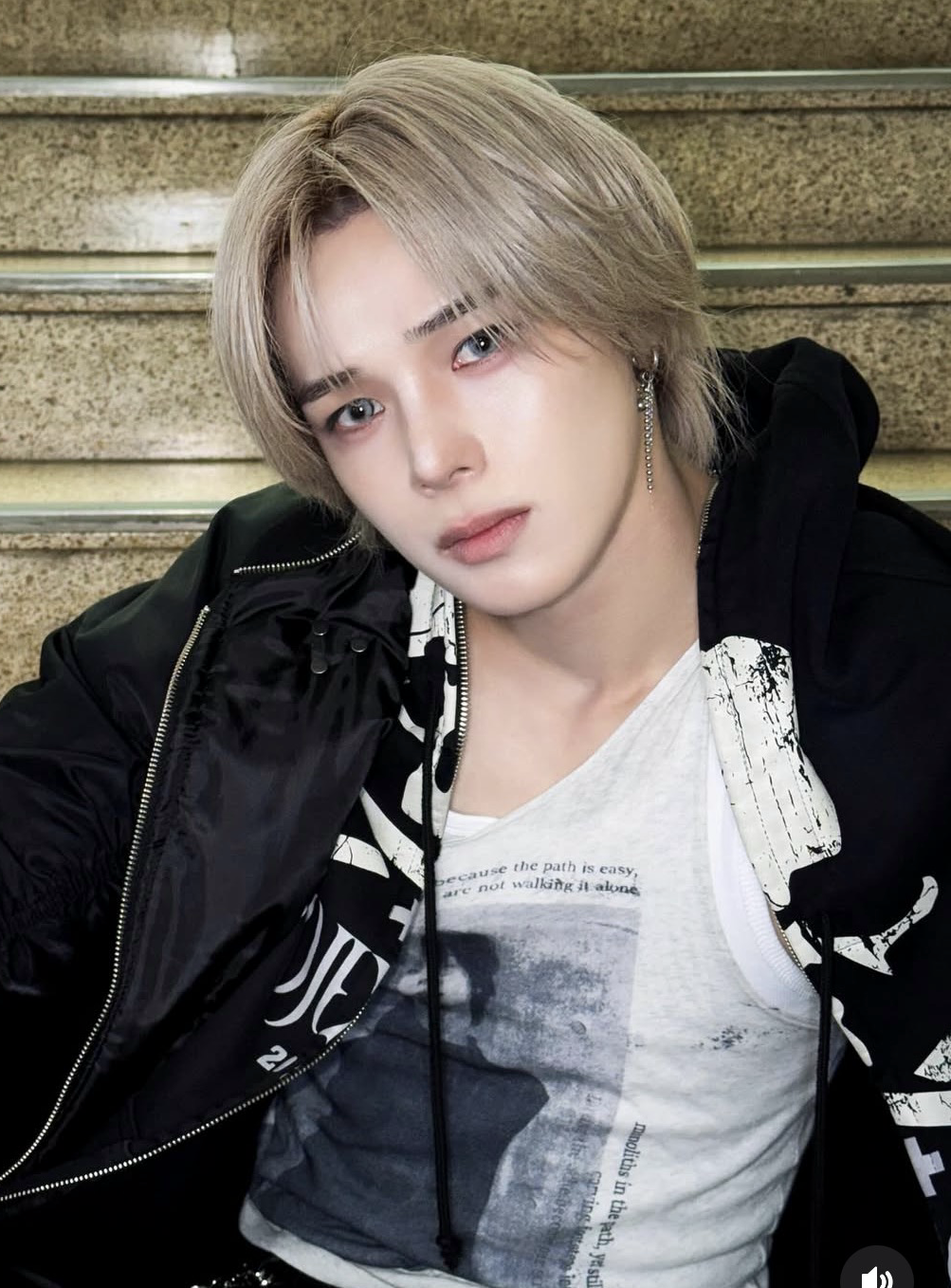 A moment captured by K (&TEAM)'s fan