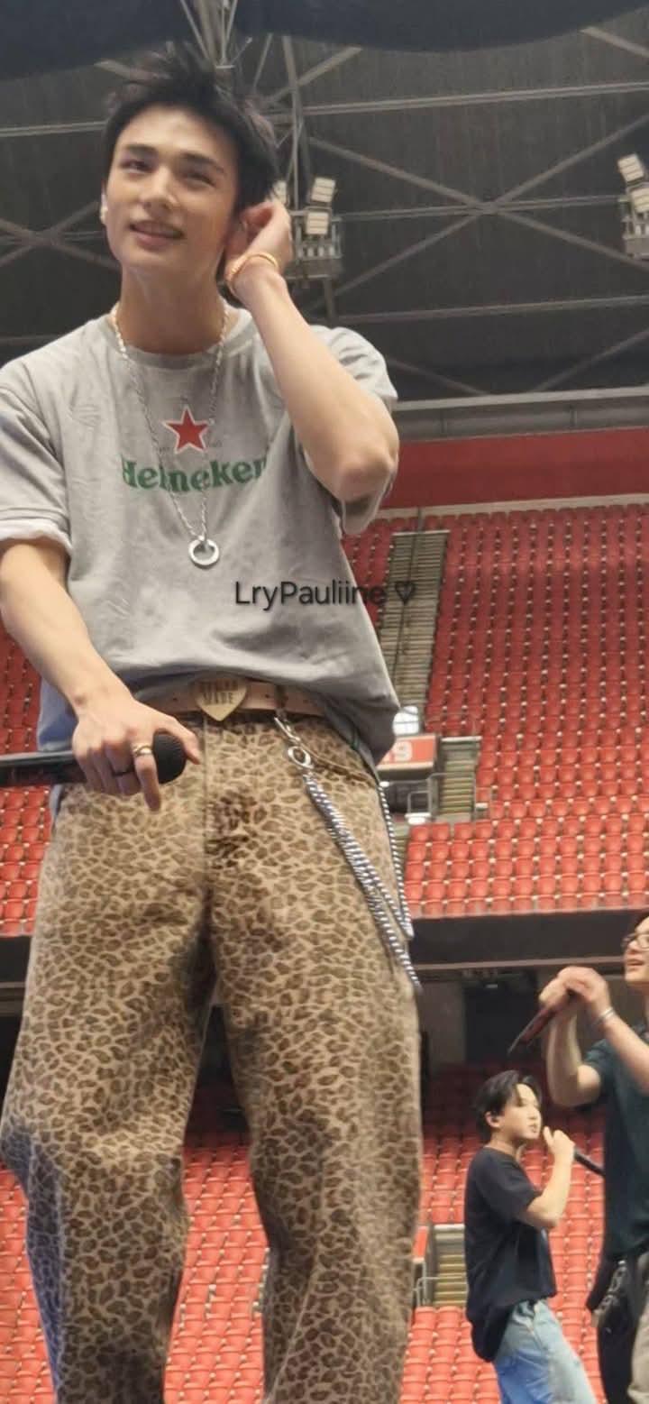 Today's most popular wallpaper in the Hyunjin (Stray Kids) community