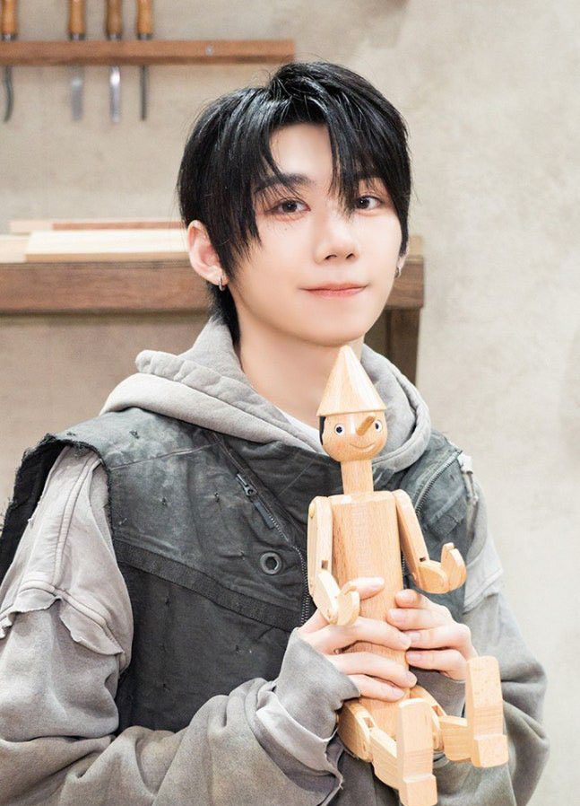 Latest photo of Park Han (AHOF)