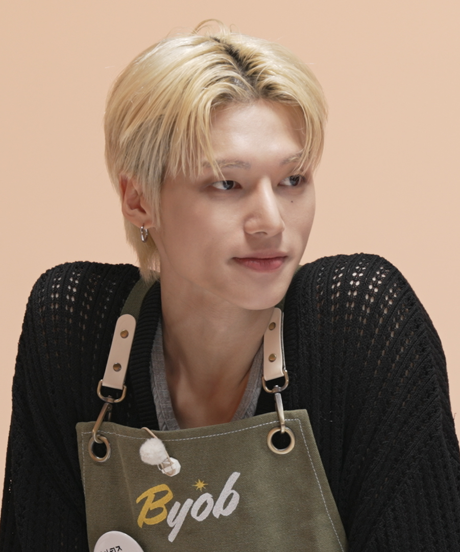 Latest photo of Wooyoung (ATEEZ)