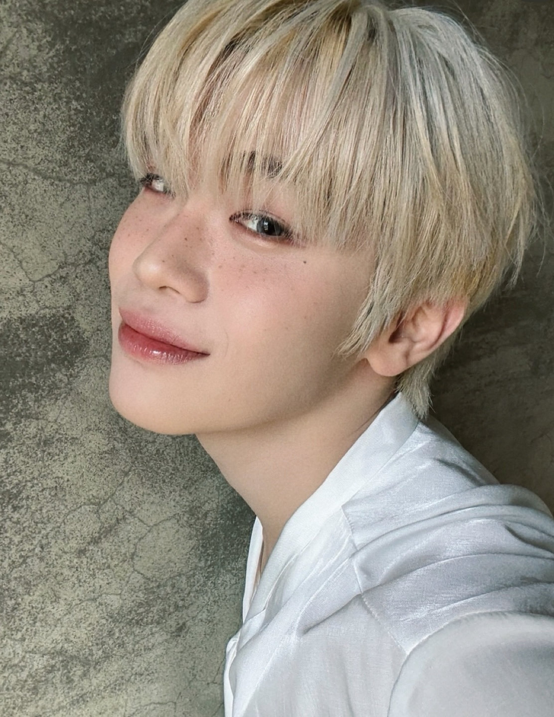Latest photo of Kim Taerae (ZEROBASEONE)