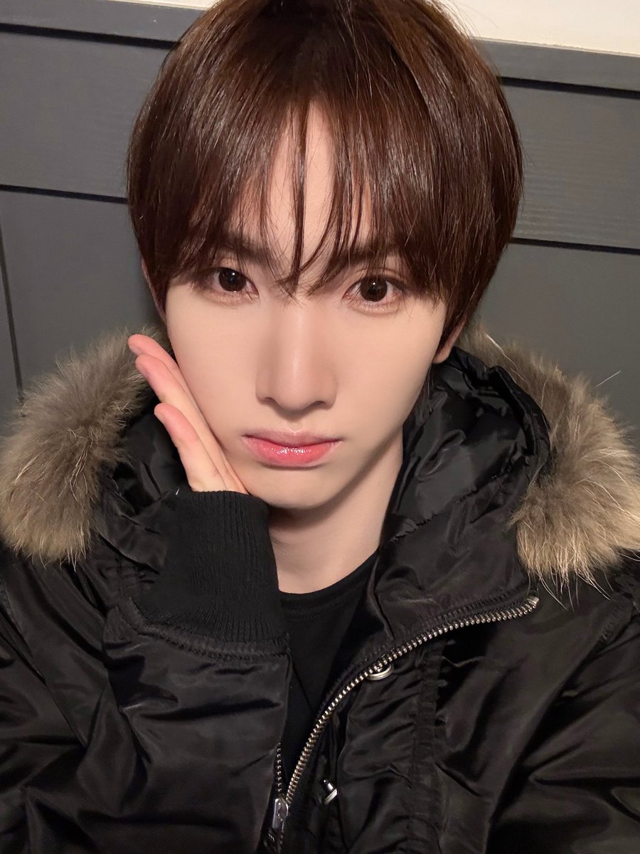 A moment captured by Xikers's fan