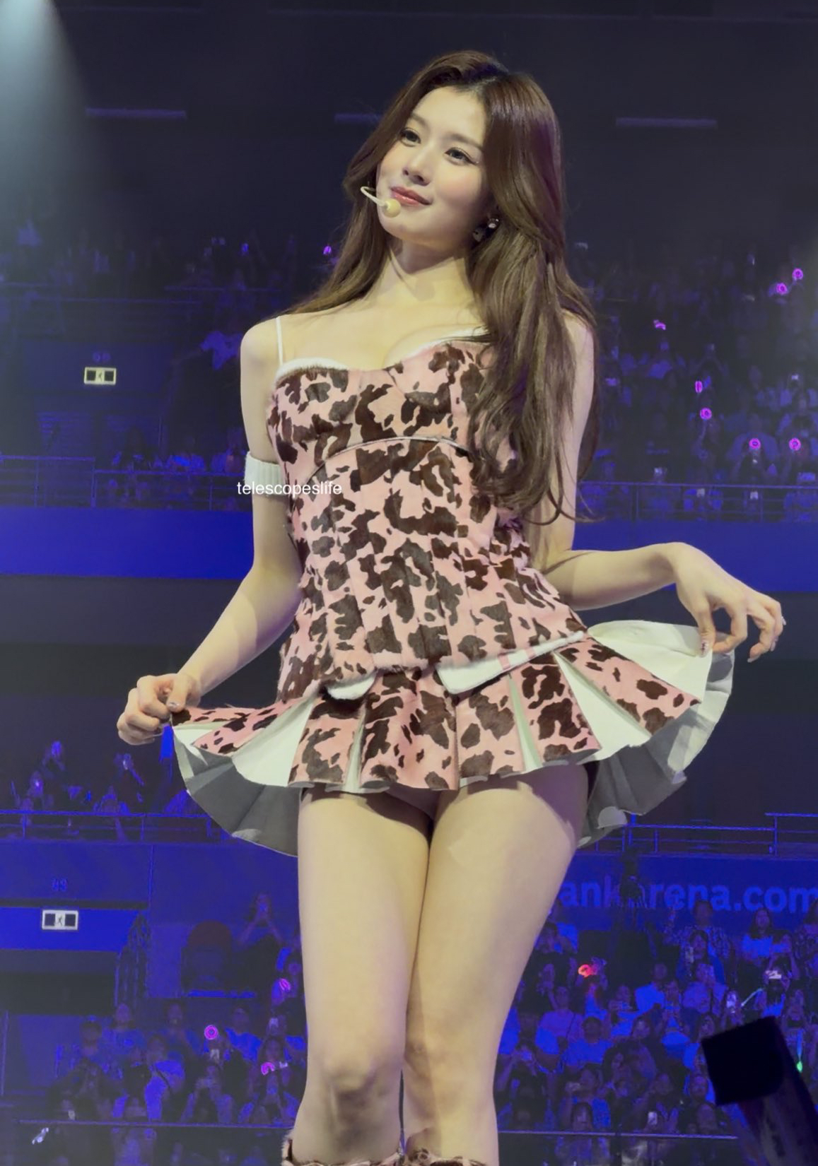 Sana (TWICE)的幕后花絮