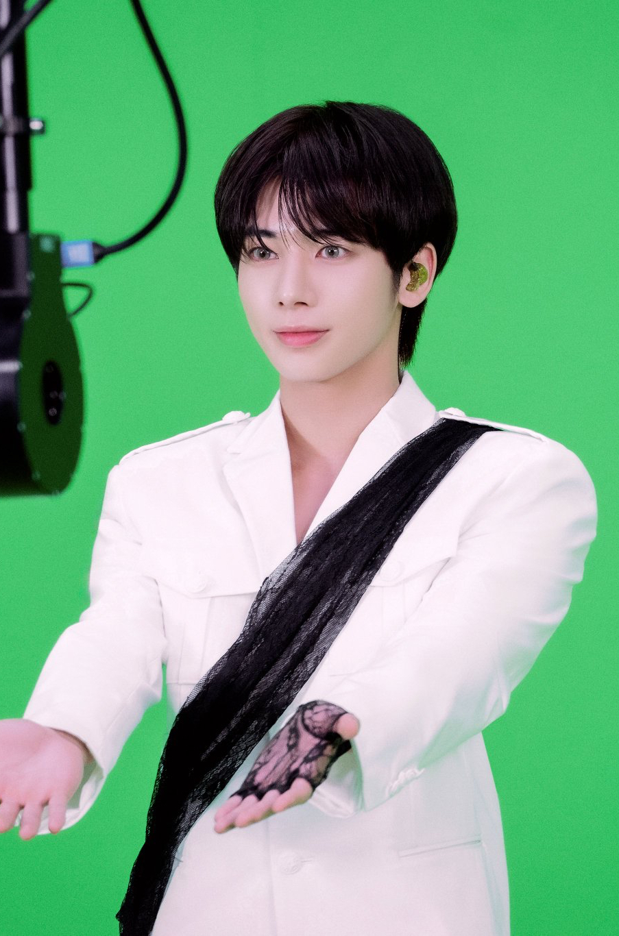 テヒョン (TOMORROW X TOGETHER)の舞台裏ショット