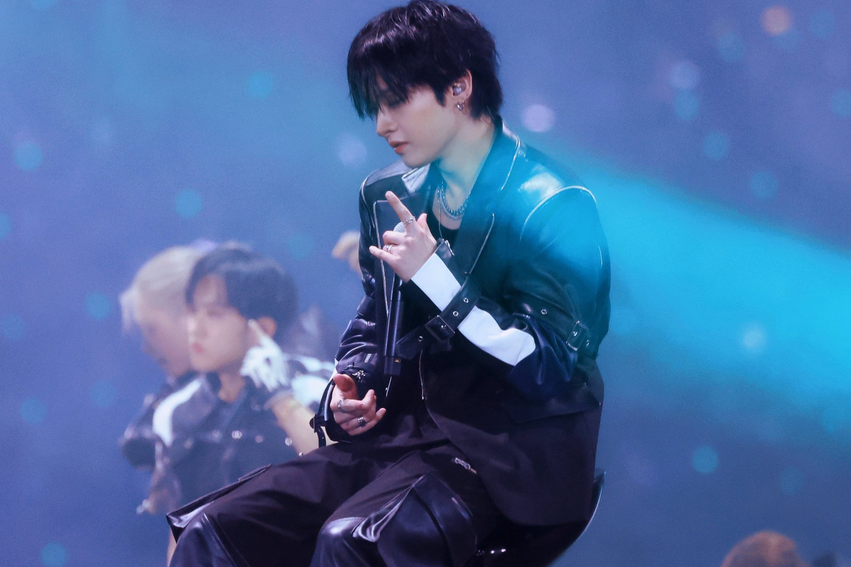 A moment captured by Lee Know (Stray Kids)'s fan