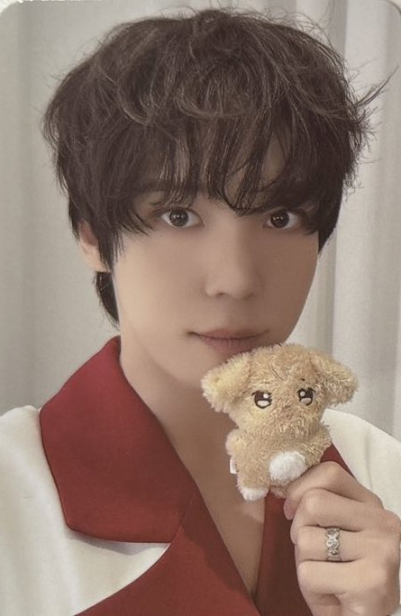 Behind-the-scenes cut of Yunho (ATEEZ)