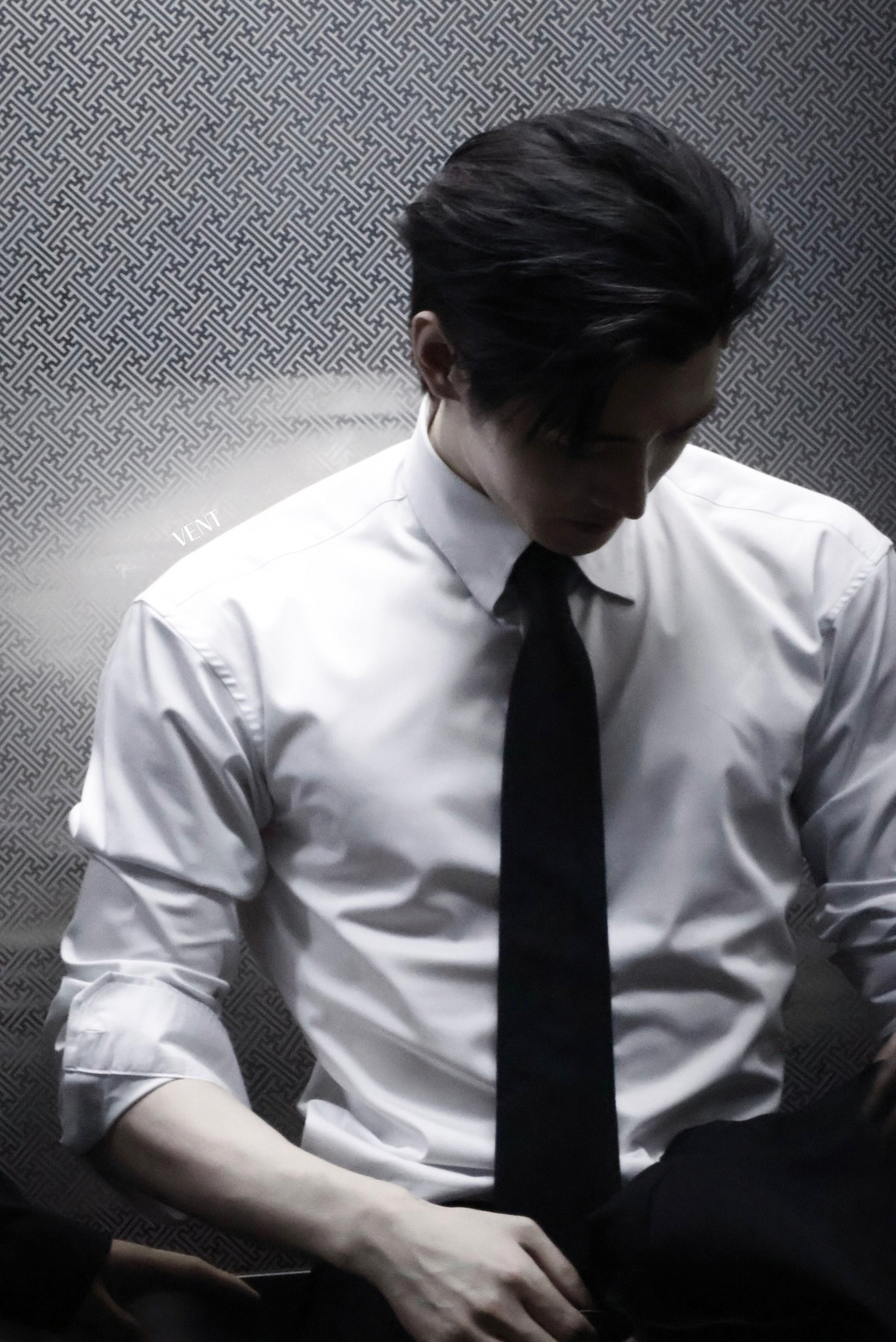 Behind-the-scenes cut of Sunghoon (ENHYPEN)