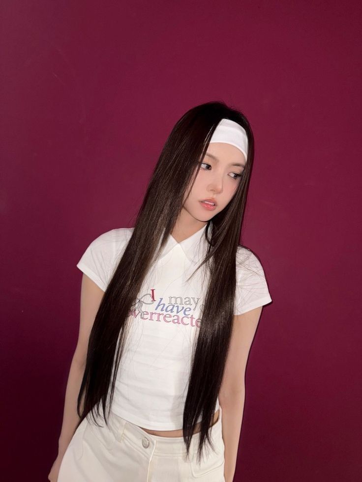 Latest photo of Yunah (ILLIT)