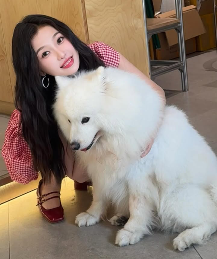 Latest photo of Esther Yu