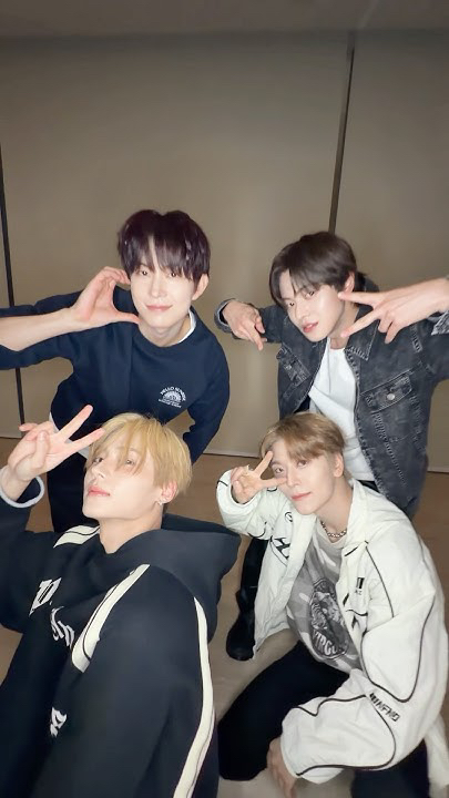 Fan-made special wallpaper for He Xinlong (ALPHA DRIVE ONE)