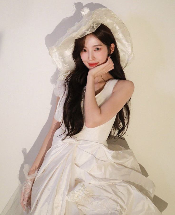 Potret di balik layar OH MY GIRL