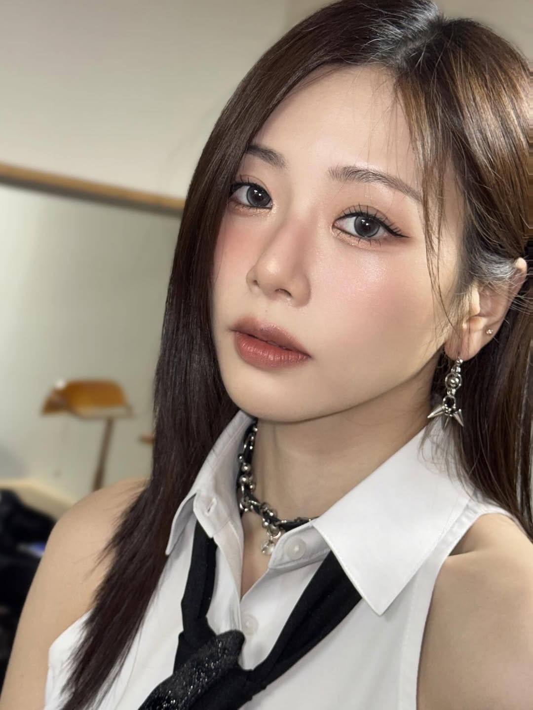 Recent activity shot of JI U (DREAMCATCHER)