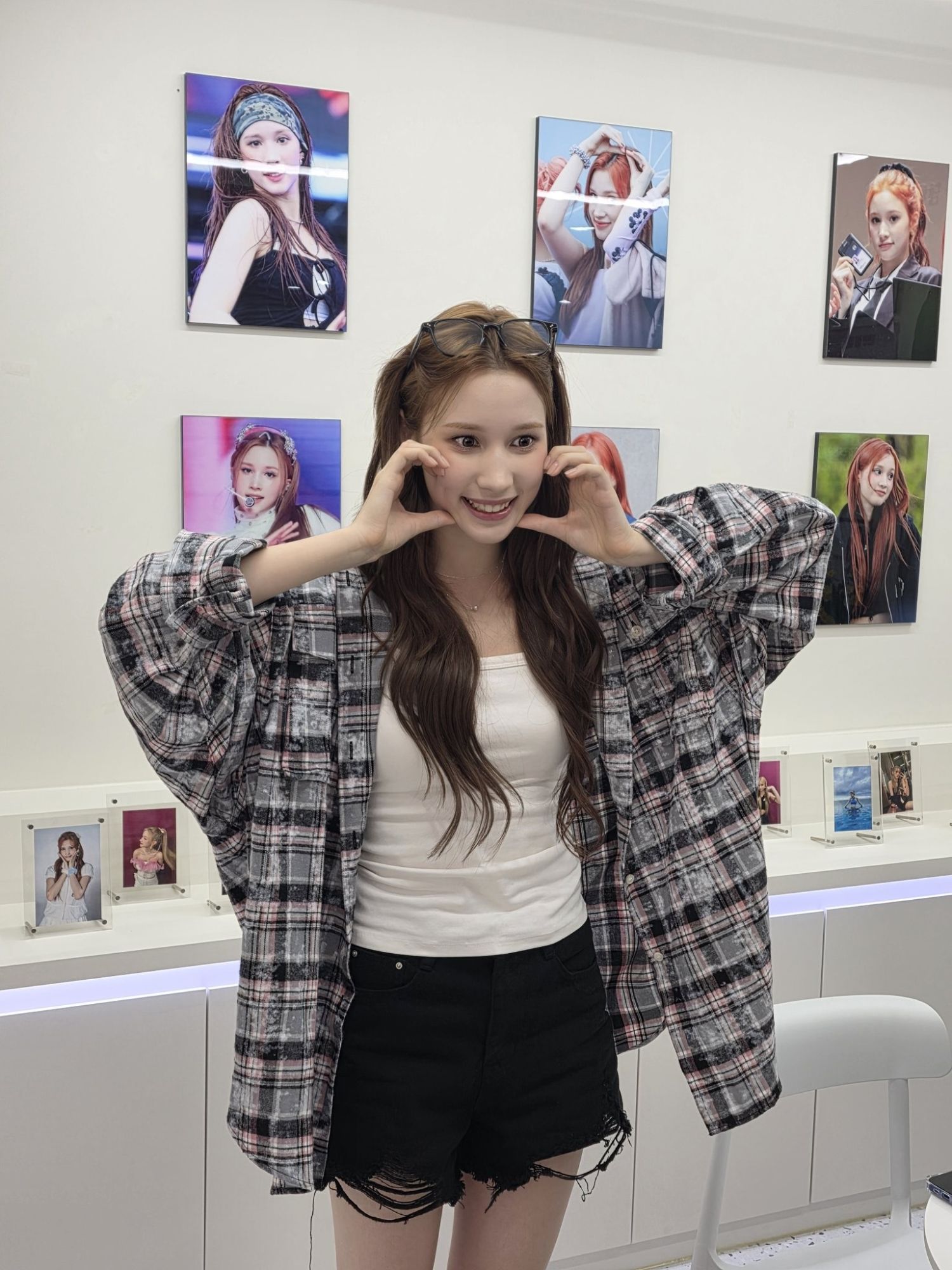 Recent activity shot of Huening Bahiyyih (Kep1er)