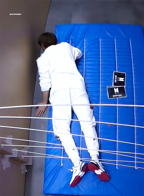 RM (防弹少年团)的最新活动照片