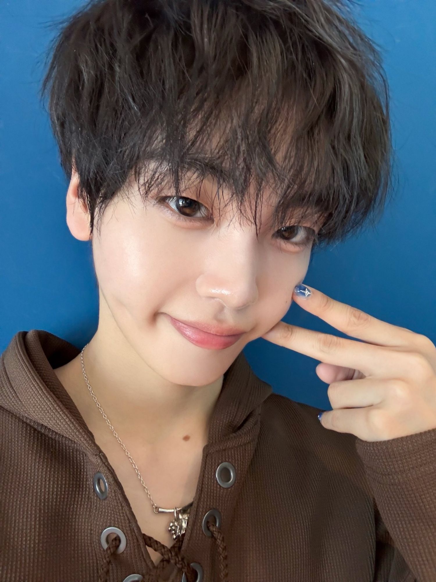 Latest photo of Hyeongjun (CRAVITY)