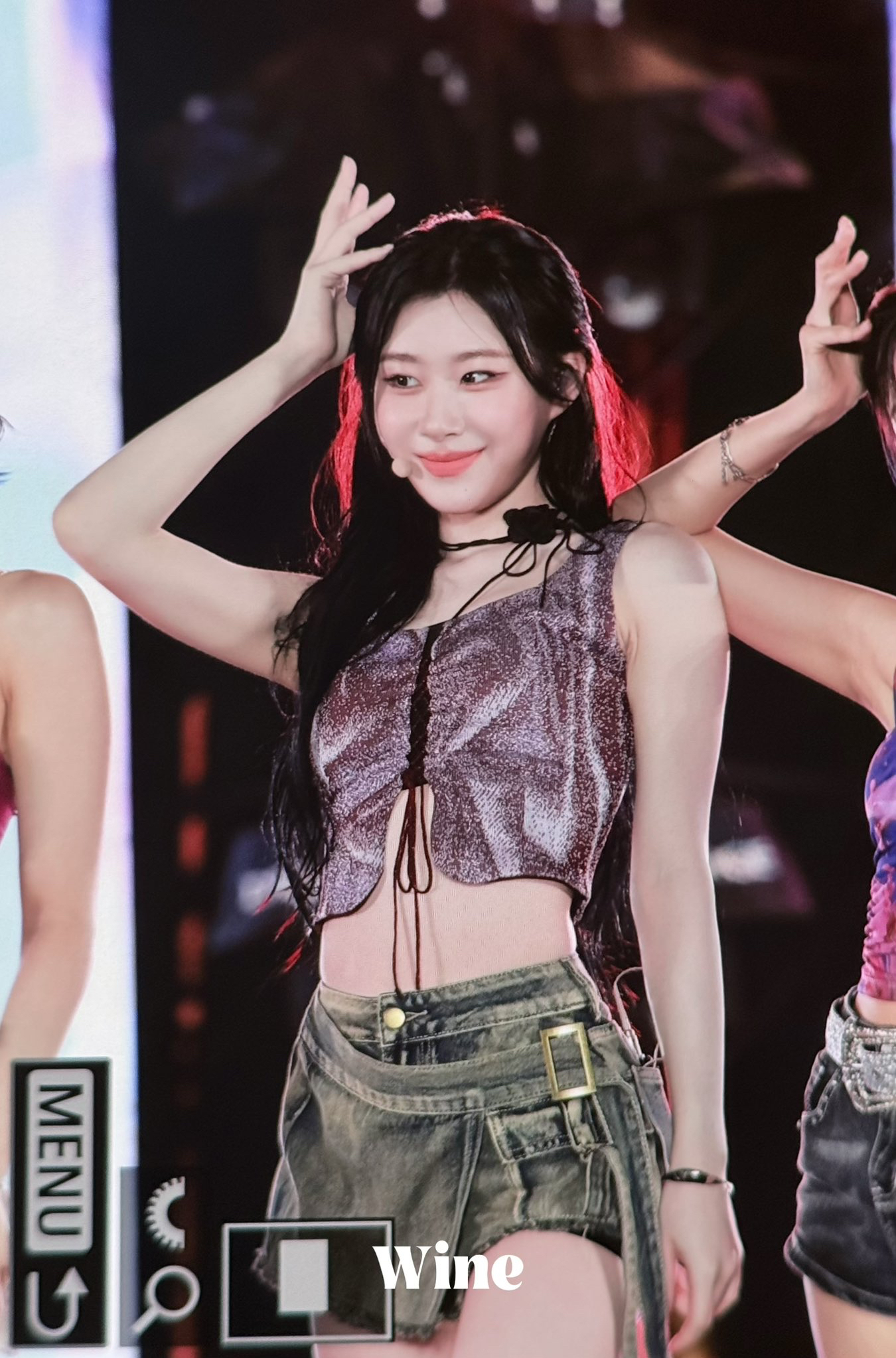 채령 (ITZY) 최근 활동샷
