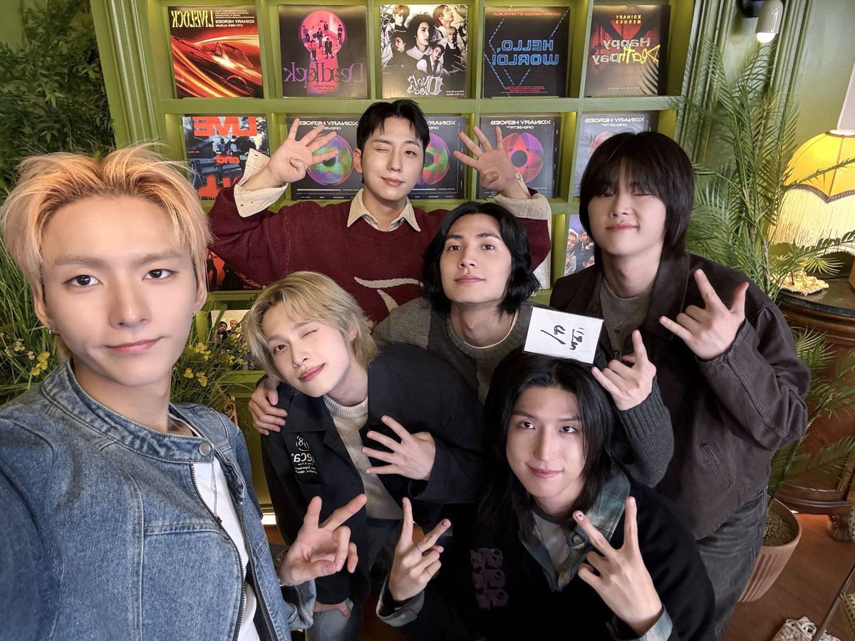 A moment captured by Xdinary Heroes's fan