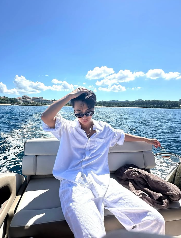 Recent activity shot of Seonghwa (ATEEZ)