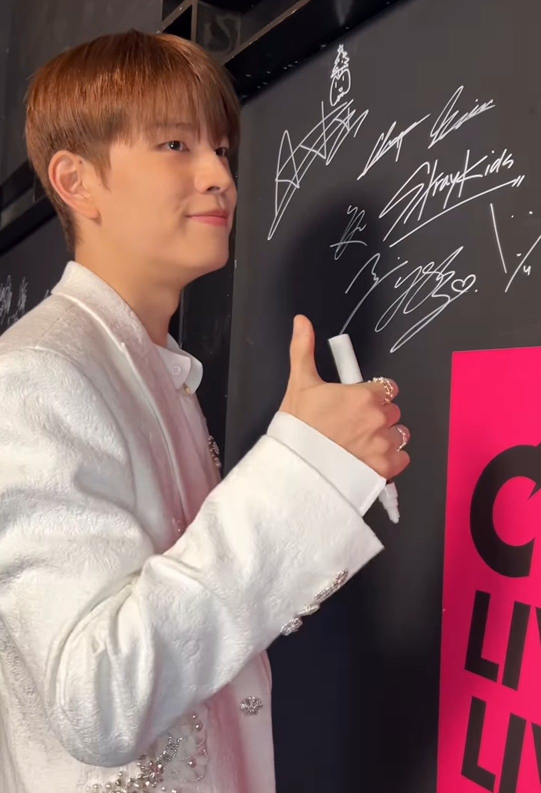 スンミン (Stray Kids)の最近の活動写真