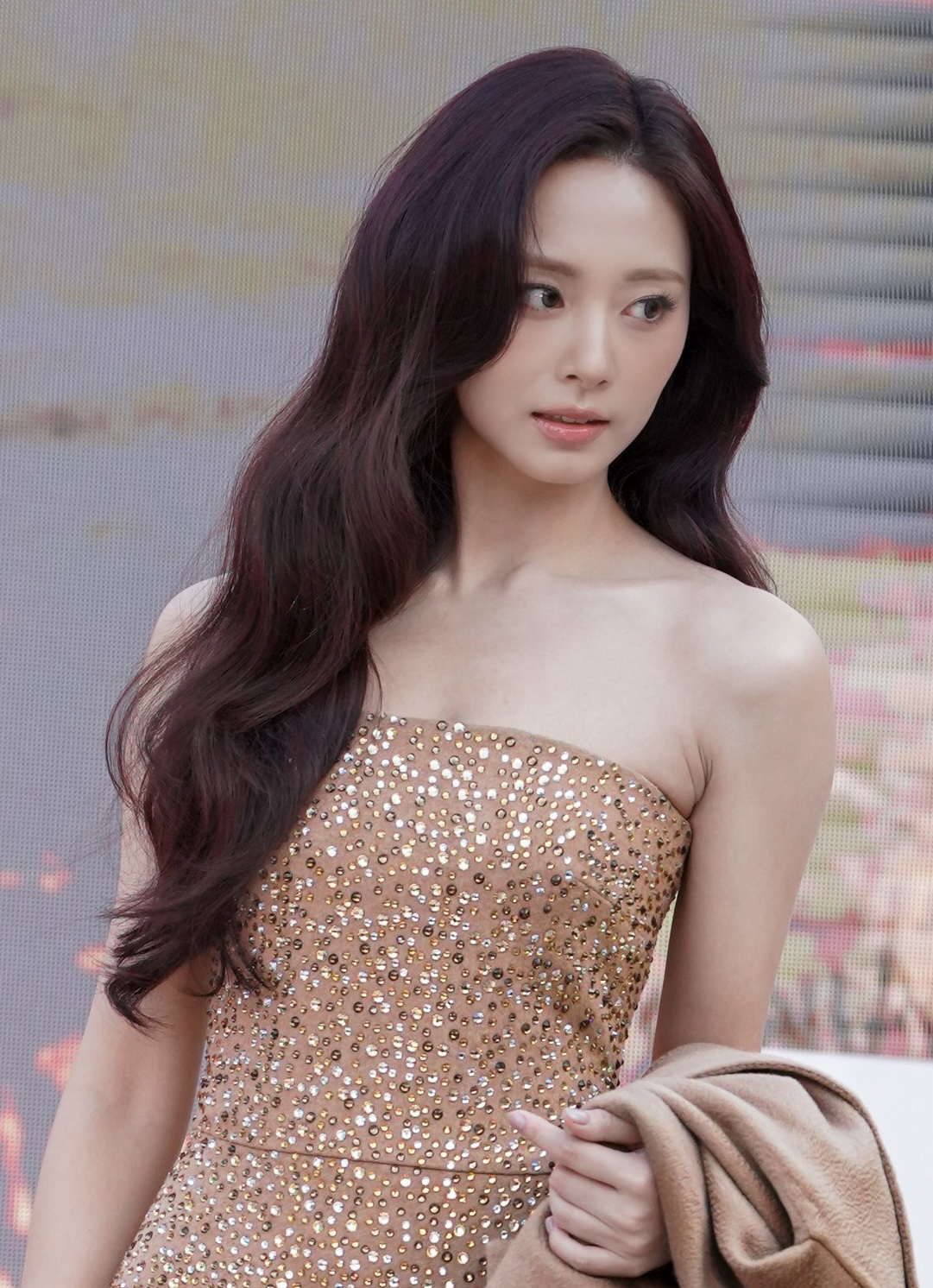 Behind-the-scenes cut of Tzuyu (TWICE)