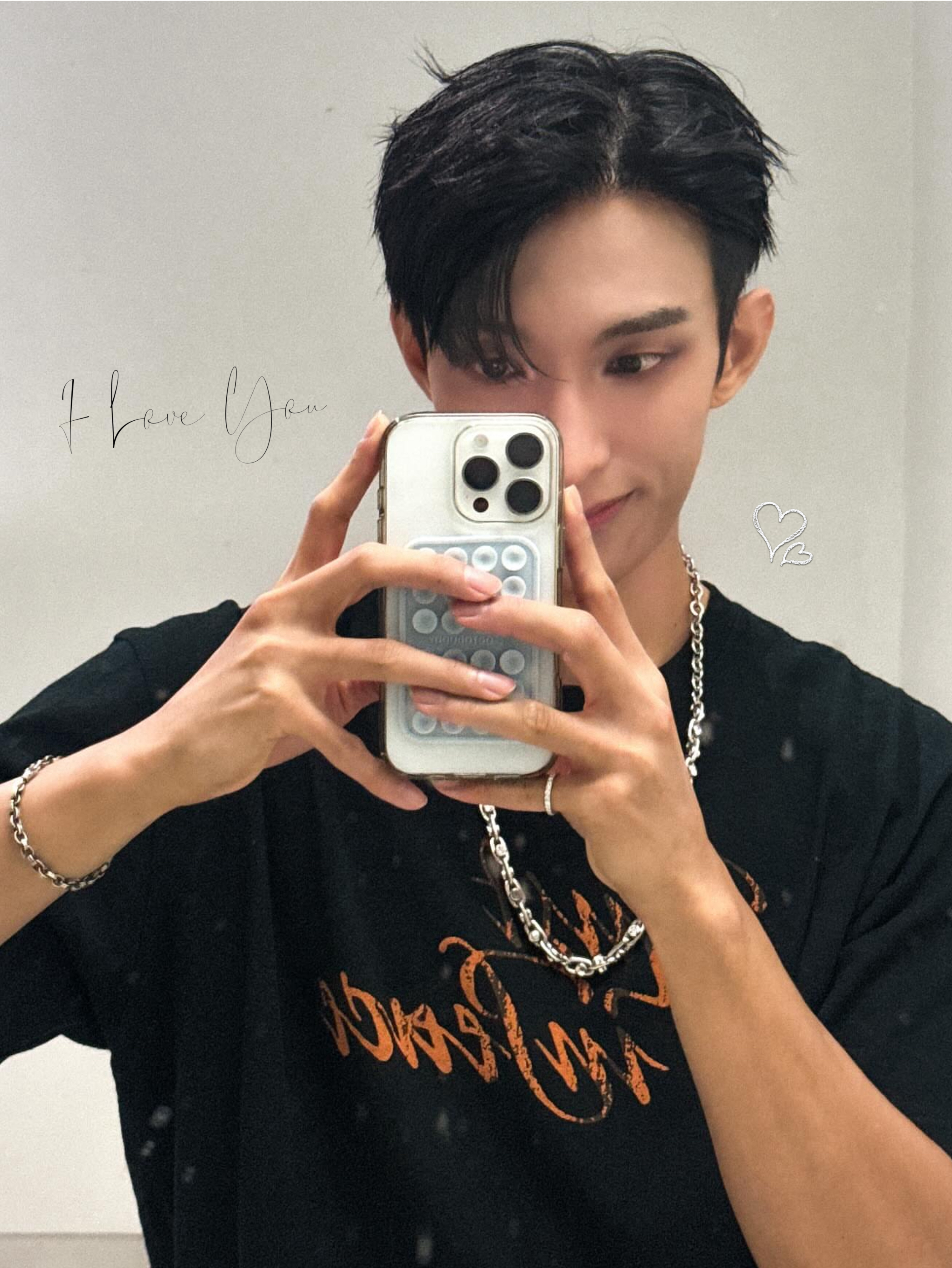 Latest photo of DK (SEVENTEEN)