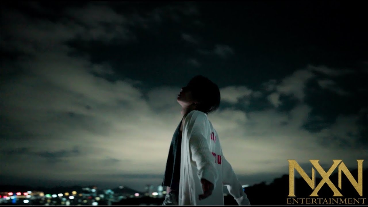 Behind-the-scenes cut of Lim Youngmin