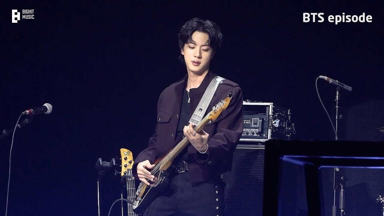 A moment captured by Jin (BTS)'s fan