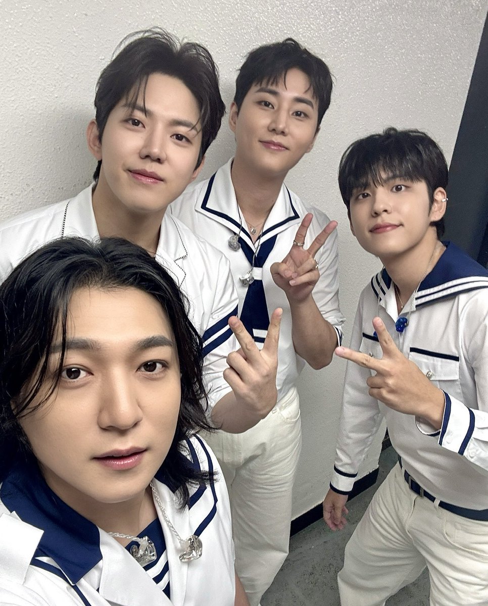 Latest photo of DAY6