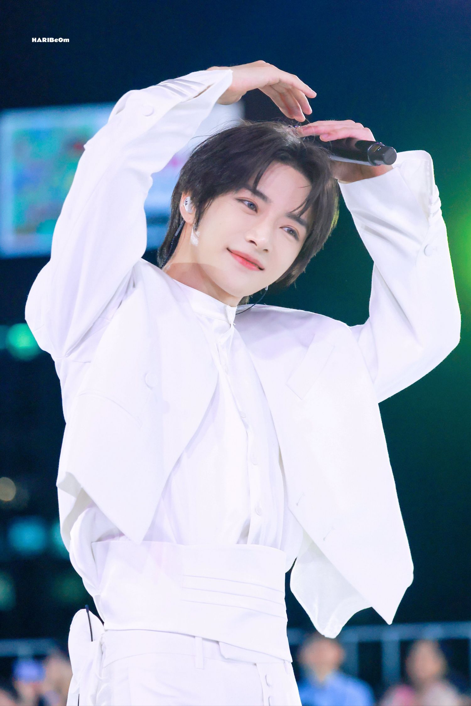 A moment captured by Beomgyu (TOMORROW X TOGETHER)'s fan