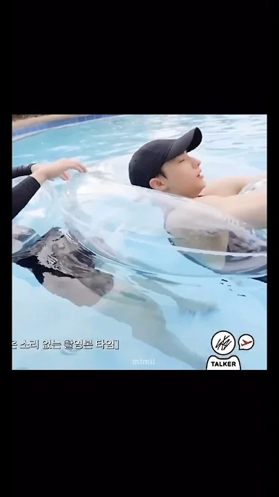 Today's most popular wallpaper in the Hyunjin (Stray Kids) community