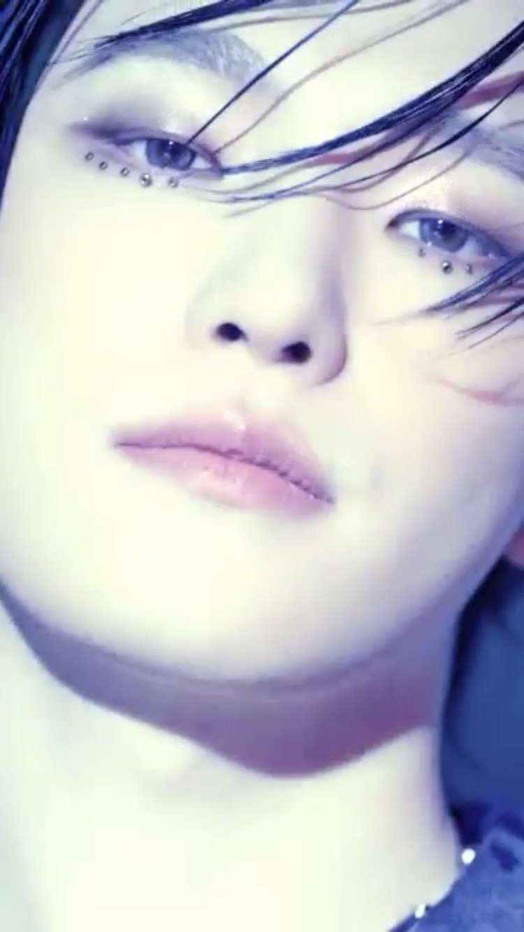 Recent activity shot of Dino (SEVENTEEN)