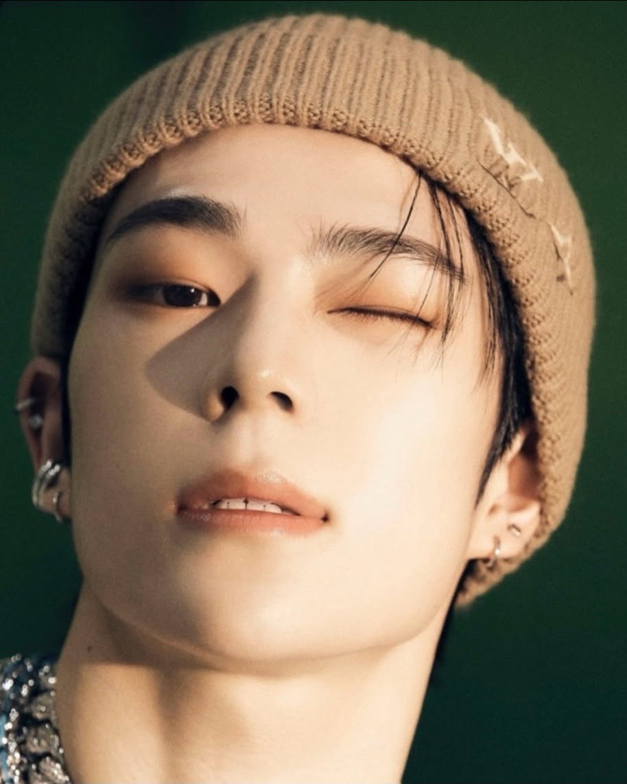 Recent activity shot of Kim Junmin (WHIB)