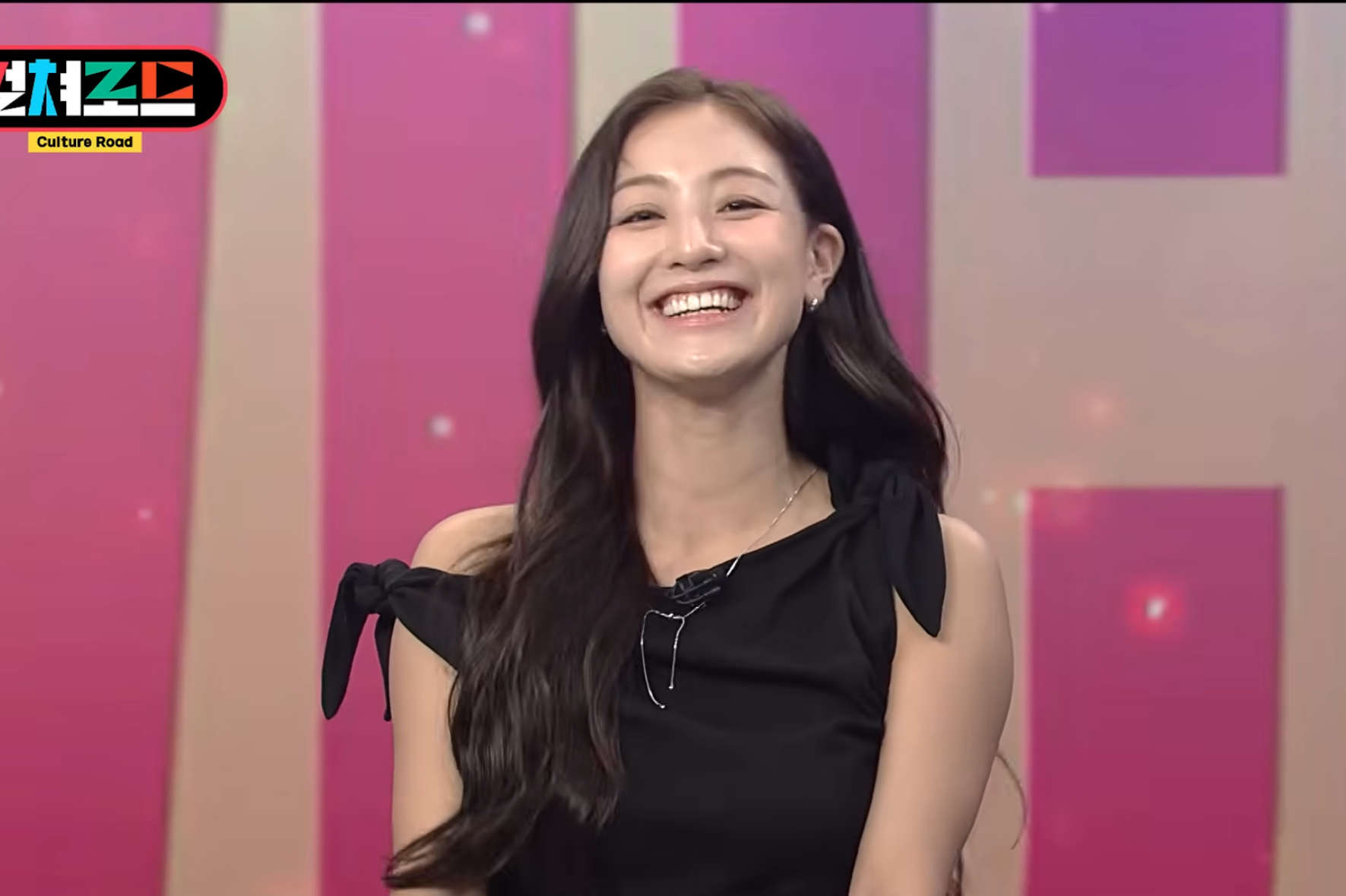 志效 (TWICE)的最新活动照片