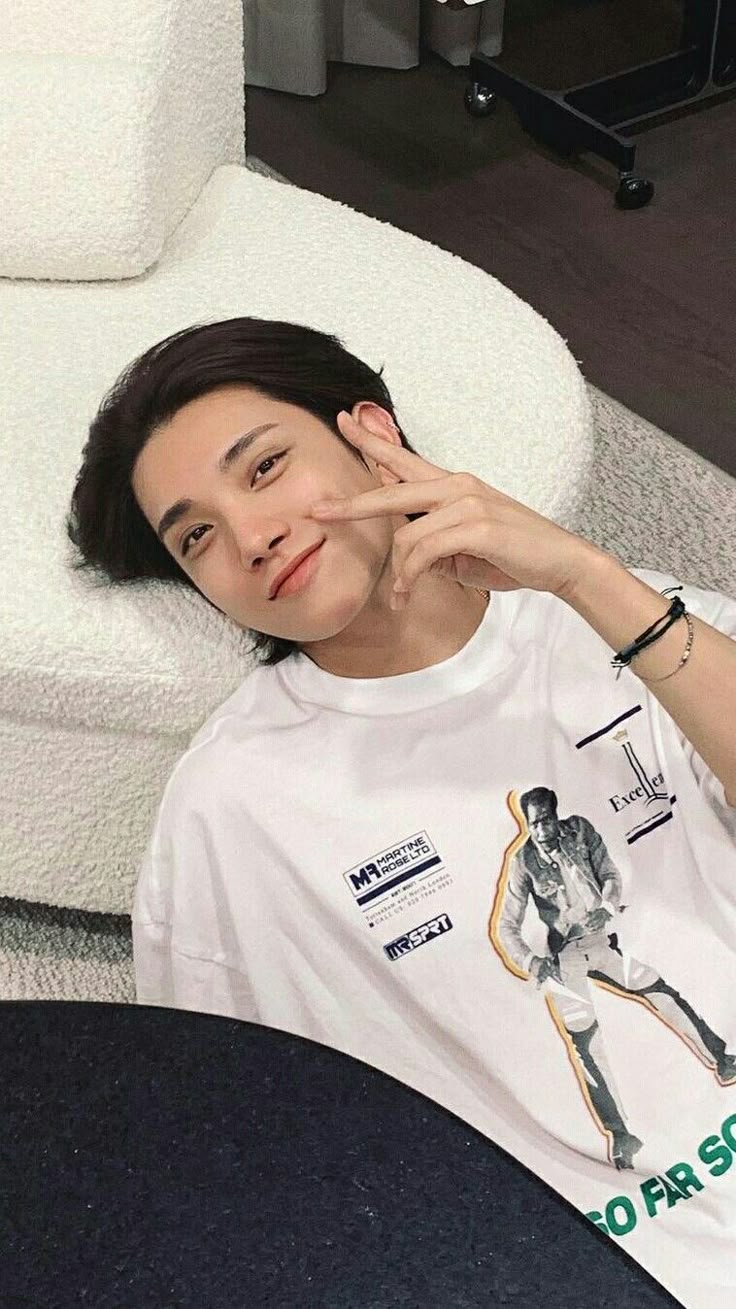 Behind-the-scenes cut of Joshua (SEVENTEEN)