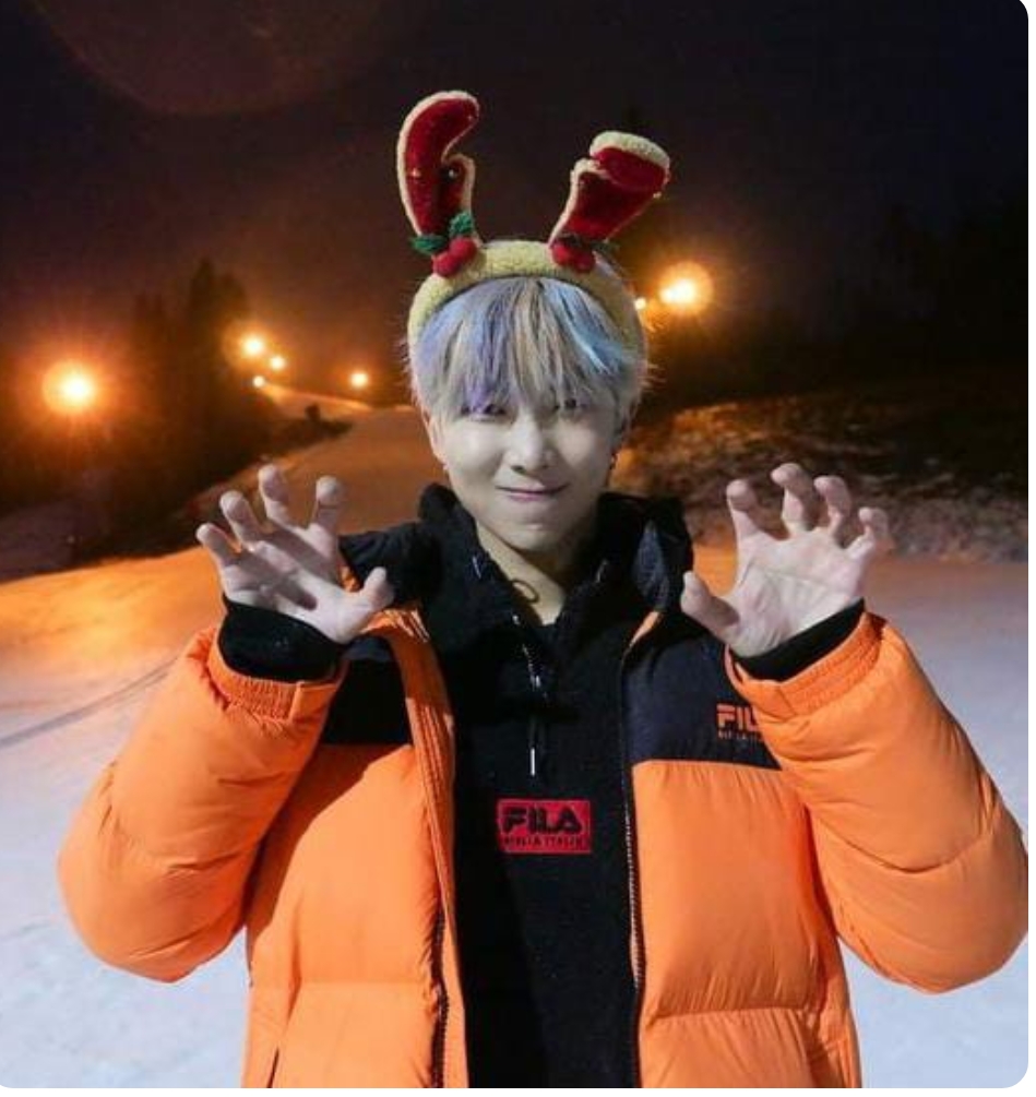 Must-see popular post of RM (방탄소년단), your favorite