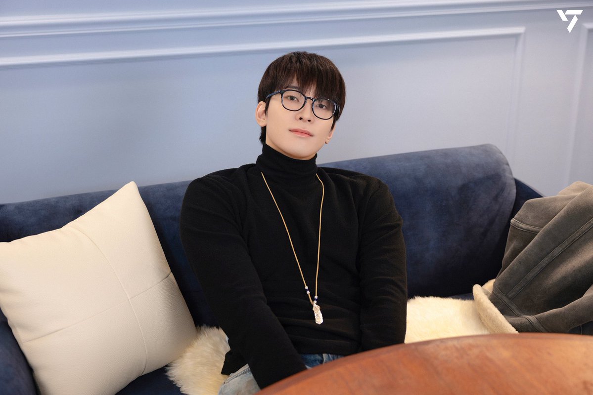 Behind-the-scenes cut of Wonwoo (SEVENTEEN)