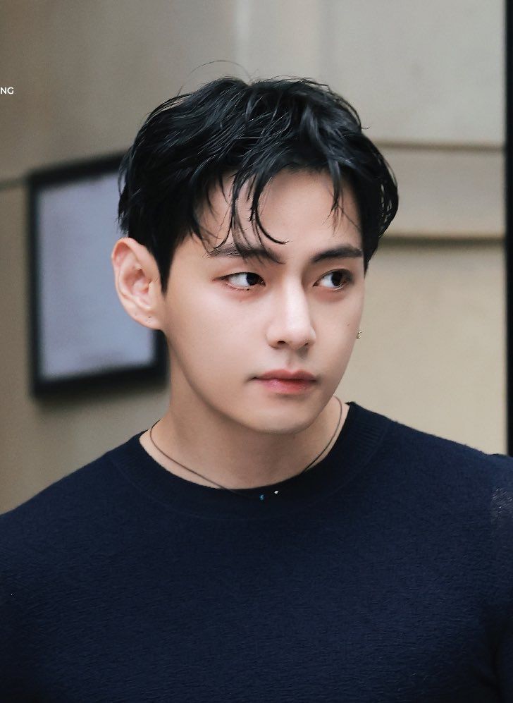 V (BTS)の最新写真