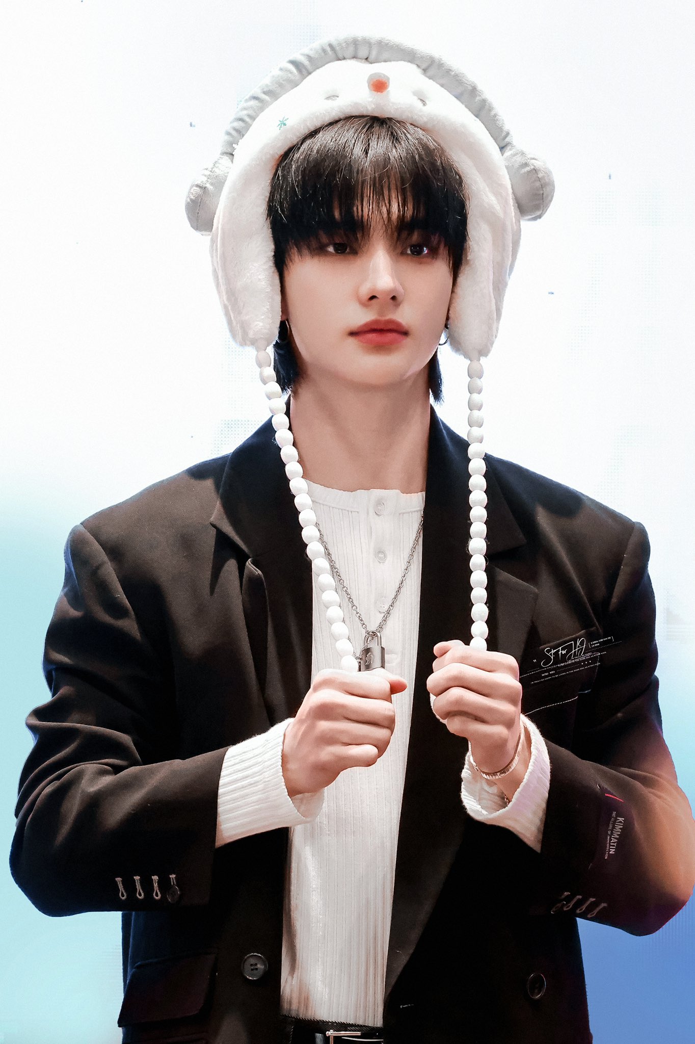 Behind-the-scenes cut of Hyunjin (Stray Kids)