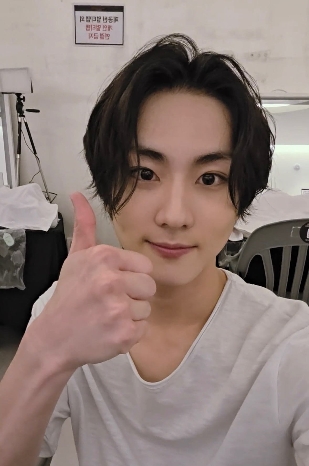 Latest photo of Jungwon (ENHYPEN)