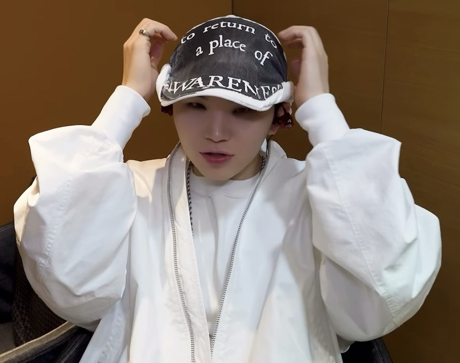 Recent activity shot of Woozi (SEVENTEEN)