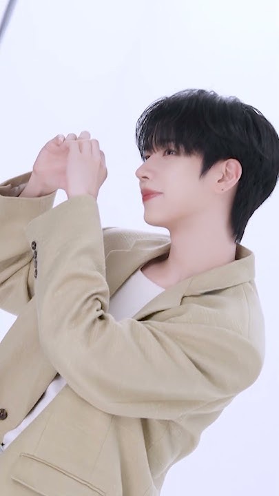 Foto terbaru Hanjun (n.SSign)