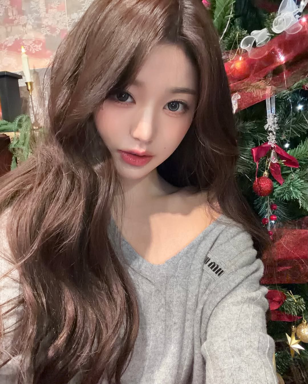 Recent activity shot of Jang Wonyoung (IVE)