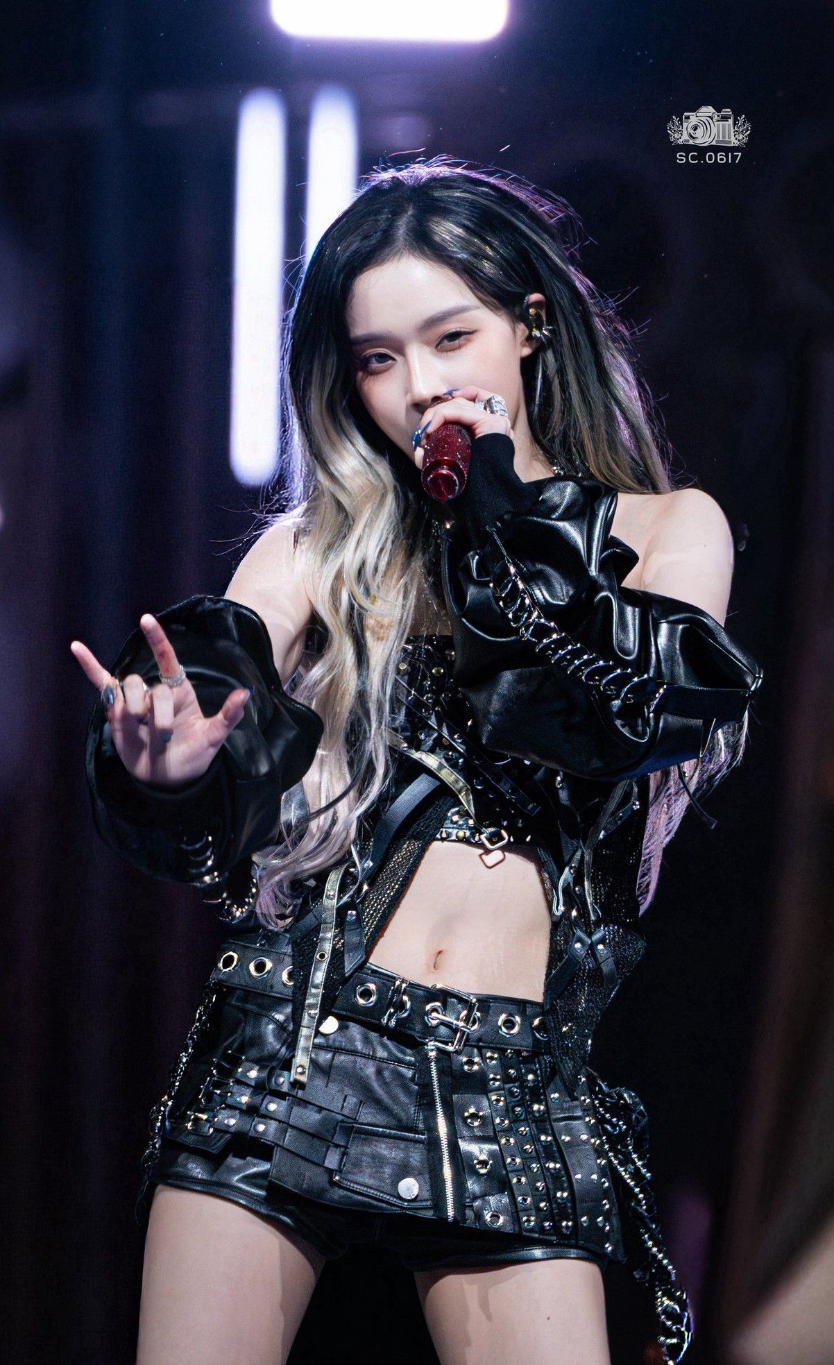 Recent activity shot of Winter (aespa)