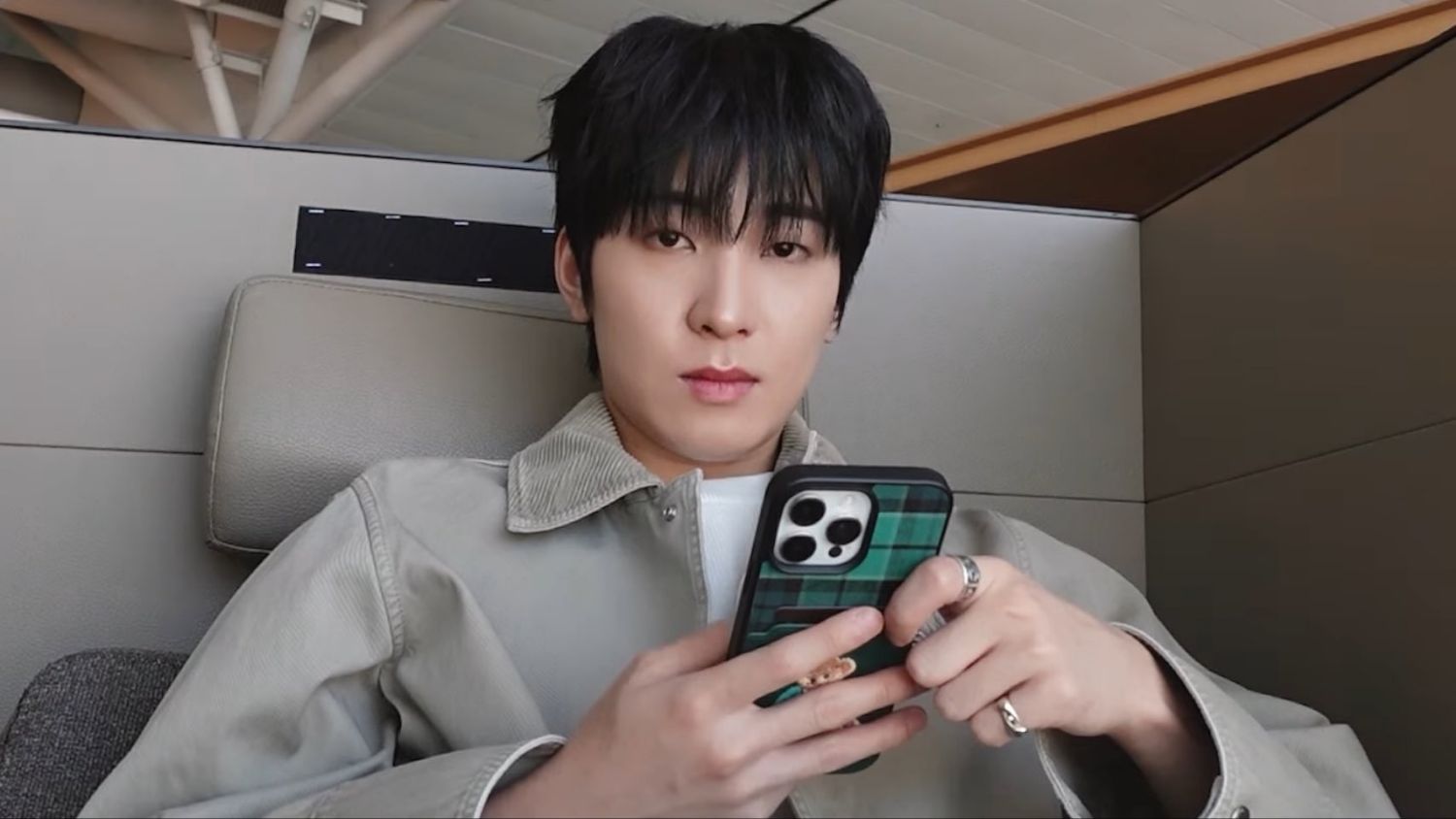 Behind-the-scenes cut of Wonwoo (SEVENTEEN)