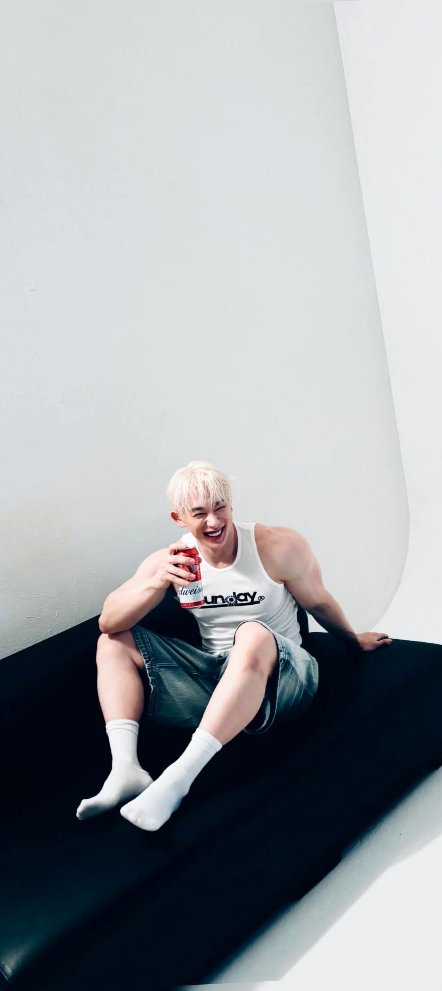 A moment captured by Wonho's fan