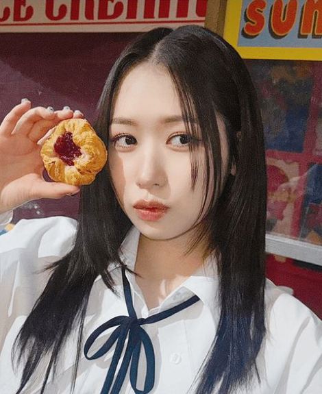 Latest photo of Kasahara Momona (ME:I)